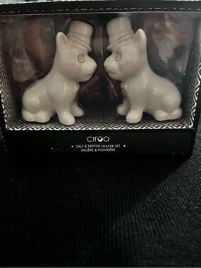 CIROA White Ceramic Dog Salt & Pepper Shaker Set NIB